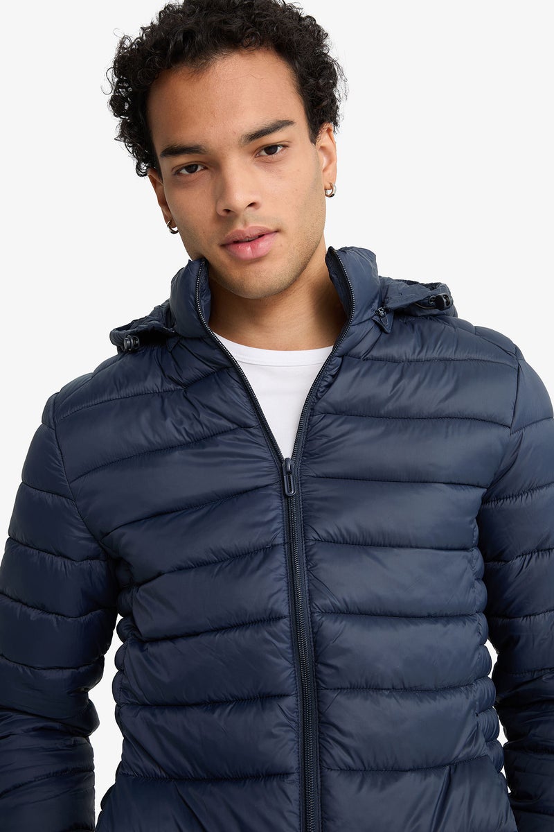 ديفاكتو جاكيت بامب سليم فيت بكابيشون وتر بروف بجيب من الداخل - Image 4